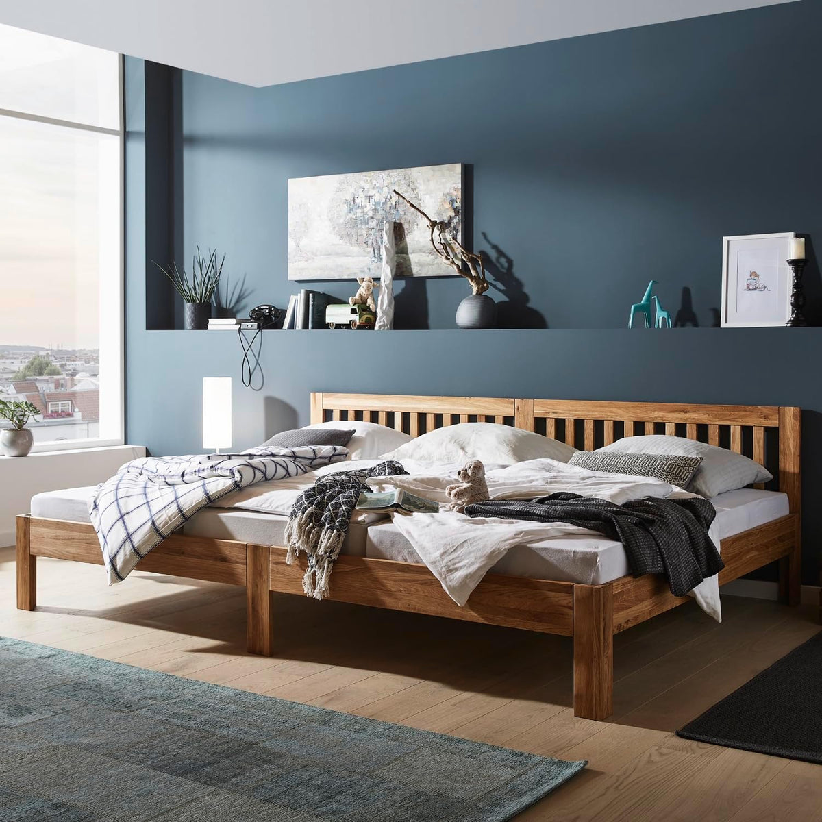Bett, 280 × 200 cm, aus Massivholz, Eiche, Ecolignum
